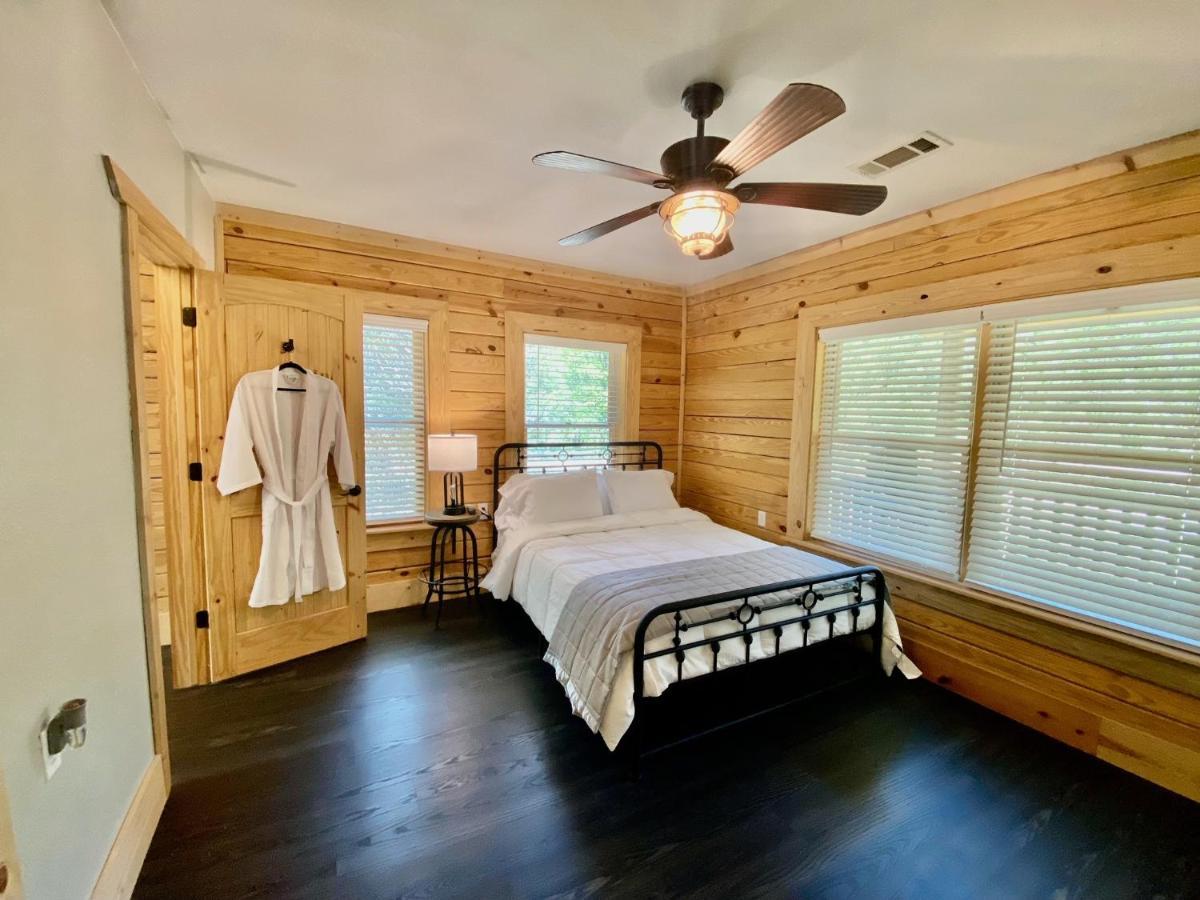 Cabin At Chitt'S Creek Emory Экстерьер фото